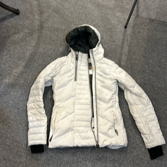 Size small Lolé winter jacket. - Picture 1 of 10